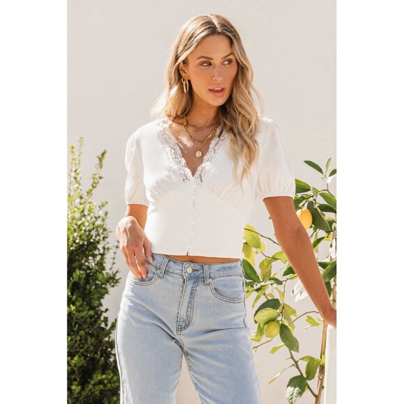 feminine  Babydoll Cropped Top Womens Sz L White Lace V Neck Angelcore dainty - Picture 3 of 16